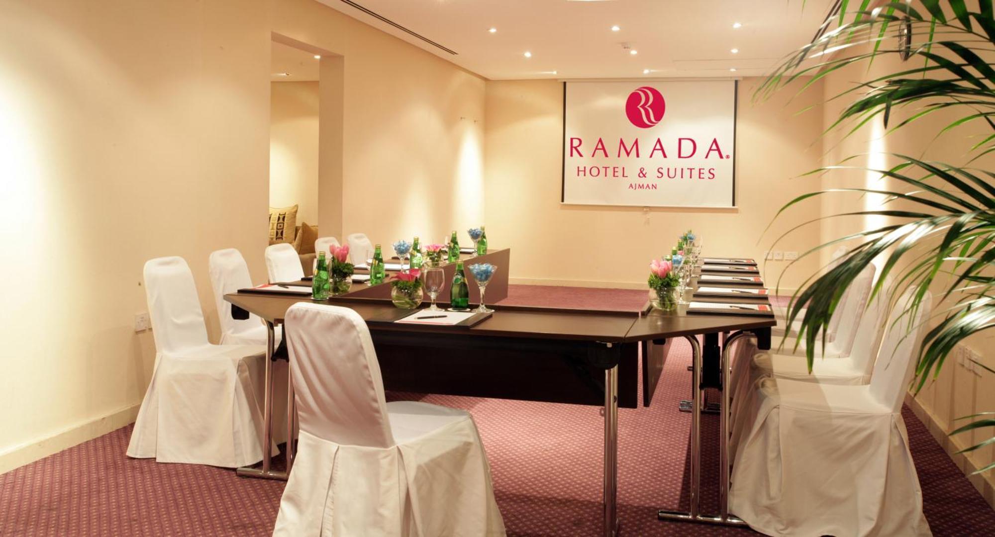 Ramada Hotel & Suites By Wyndham Αϊμάν Εξωτερικό φωτογραφία