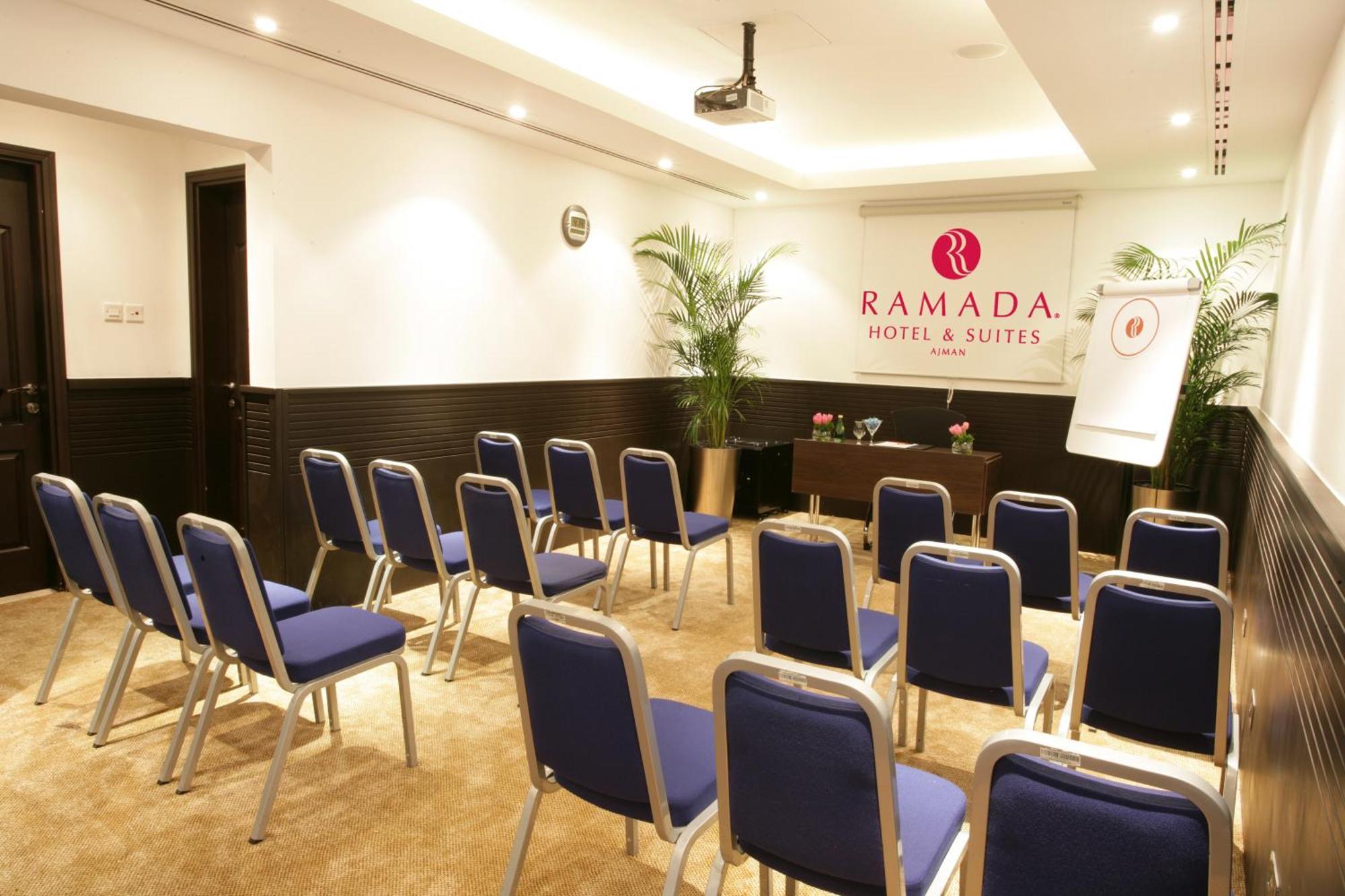 Ramada Hotel & Suites By Wyndham Αϊμάν Εξωτερικό φωτογραφία